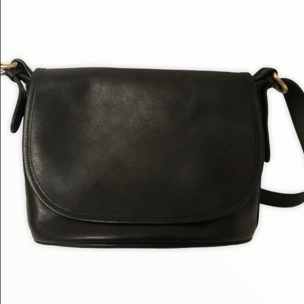 COACH vintage black leather fletcher bag